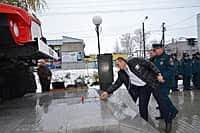 26 октября 2015 г. состоялось открытие мемориальной доски в память о А.В. Щетинине – первом начальнике прфессиональной пожарной охраны г. Канаш (фото №19).