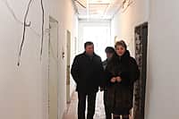 Глава администрации города Канаш В.В. Софронов ознакомился с ходом работ по реконструкции здания детской поликлиники (фото №11).