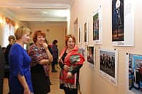 Глава администрации г. Канаш открыл выставку "Дети России-2015" (фото №3).