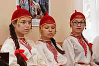 Глава администрации г. Канаш открыл выставку "Дети России-2015" (фото №7).