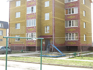 ул. Комсомольская, 17А (г. Канаш) -​ многоквартирный жилой дом.