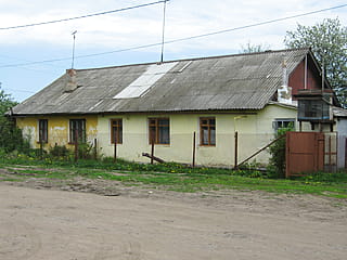 ул. Краснодонцев, 3 (г. Канаш) -​ многоквартирный жилой дом.