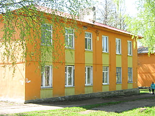 пр‑т Ленина, 42 (г. Канаш) -​ многоквартирный жилой дом.