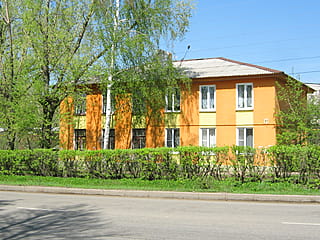 пр‑т Ленина, 81 (г. Канаш) -​ многоквартирный жилой дом.