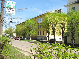ул. К. Маркса, 9 (г. Канаш) -​ многоквартирный жилой дом.