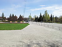 Памятник вертолету МИ-24В - монумент Мужества и Отваги. 25 апреля 2024 (чт).