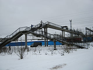 Пешеходный мост через железную дорогу -​ ул. Железнодорожная, 157 (г. Канаш).