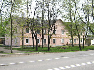 ул. Пушкина, 38 (г. Канаш) -​ многоквартирный жилой дом.