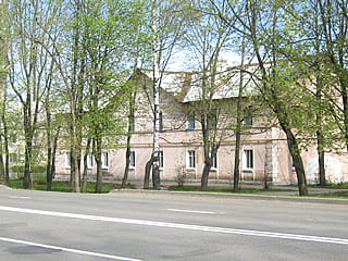 ул. Пушкина, 40 (г. Канаш) -​ многоквартирный жилой дом.