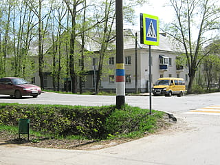 ул. Пушкина, 42 (г. Канаш) -​ многоквартирный жилой дом.