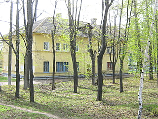 ул. Пушкина, 52 (г. Канаш) -​ многоквартирный жилой дом.