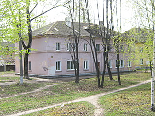 ул. Пушкина, 54 (г. Канаш) -​ многоквартирный жилой дом.