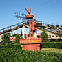 ул. Железнодорожная, 30 (г. Канаш) -​ скульптура "Сетнер и Нарспи".