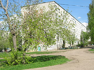 ул. Заводская, 3 (г. Канаш) -​ многоквартирный жилой дом.