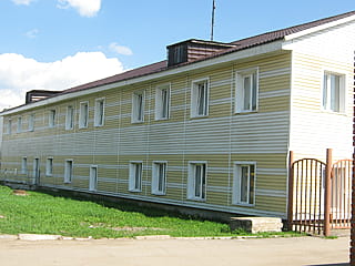 ул. Железнодорожная, 26 (г. Канаш) -​ административно-бытовое здание.