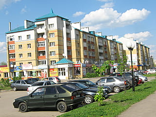 ул. Железнодорожная, 89 (г. Канаш) -​ многоквартирный жилой дом.
