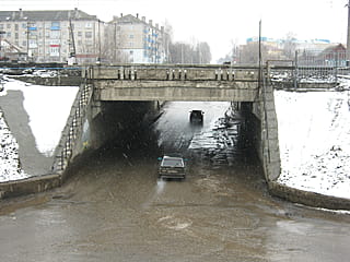 Железнодорожный мост (путепровод) -​ ул. Железнодорожная, 149 (г. Канаш).