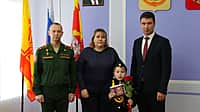 Церемония передачи орденов Мужества семьям участников СВО прошла в Канашском муниципальном округе.